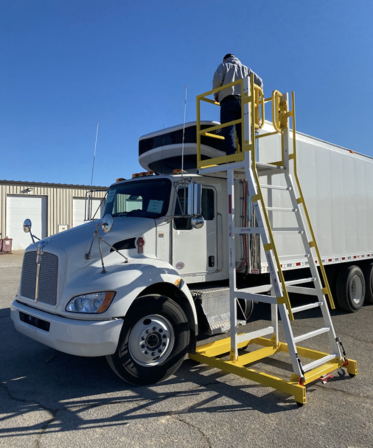 this image shows trailer repair in Fresno, CA
